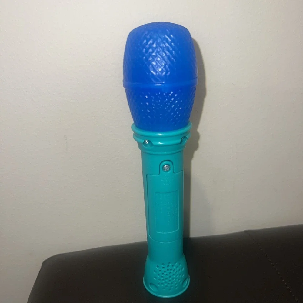 Ms Rachel Microphone Toy for Toddlers with Built-in Music and Lights Designed‎